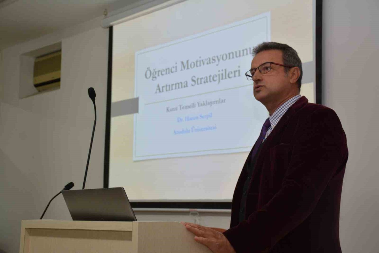 egitim-fakultesinde-ogrenci-motivasyonu-arttirma-teknikleri-semineri-duzenlendi
