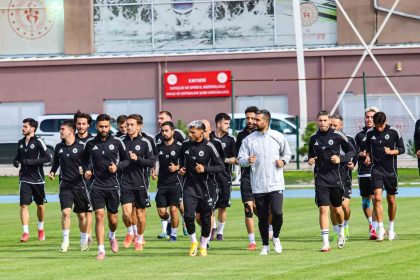 erciyes-38-fk-malatya-yesilyurtspor-maci-hazirliklarini-surduruyor