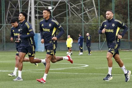 fenerbahce-gunu-iki-antrenmanla-tamamladi
