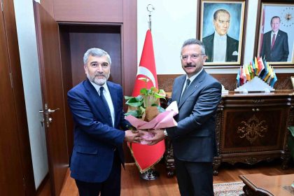 il-muftusu-gul-vali-aksoyu-ziyaret-etti