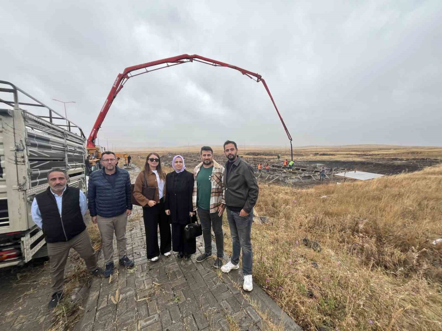 kars-tdi-besi-ve-sut-osbde-tkdk-destekli-100-baslik-besi-isletmesinin-temelleri-atildi