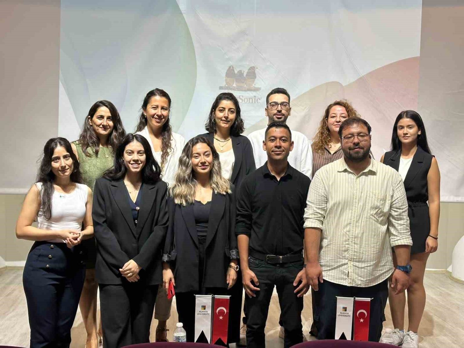 mezun-sefler-sektor-tecrubelerini-ogrencilerle-paylasti