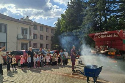 minikler-orman-yanginlari-konusunda-bilgilendirildi