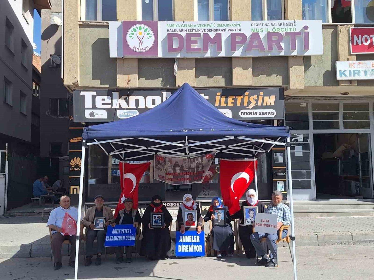 musta-evlat-nobeti-216nci-haftasinda-suruyor