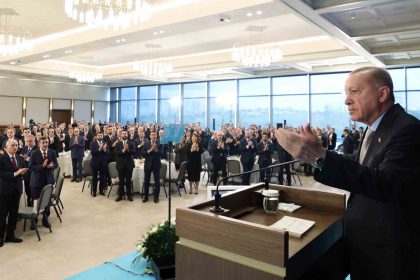 nebi-hatipoglu-milletvekilleri-bulusmasi-programina-katildi