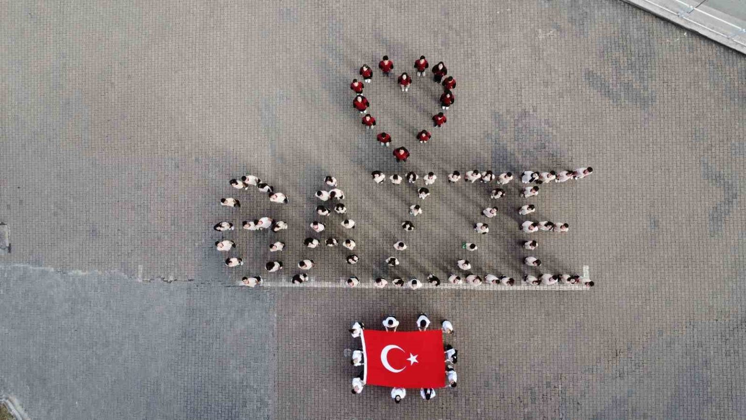 ogrencilerden-gazzeye-anlamli-destek