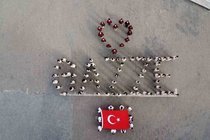 ogrencilerden-gazzeye-anlamli-destek