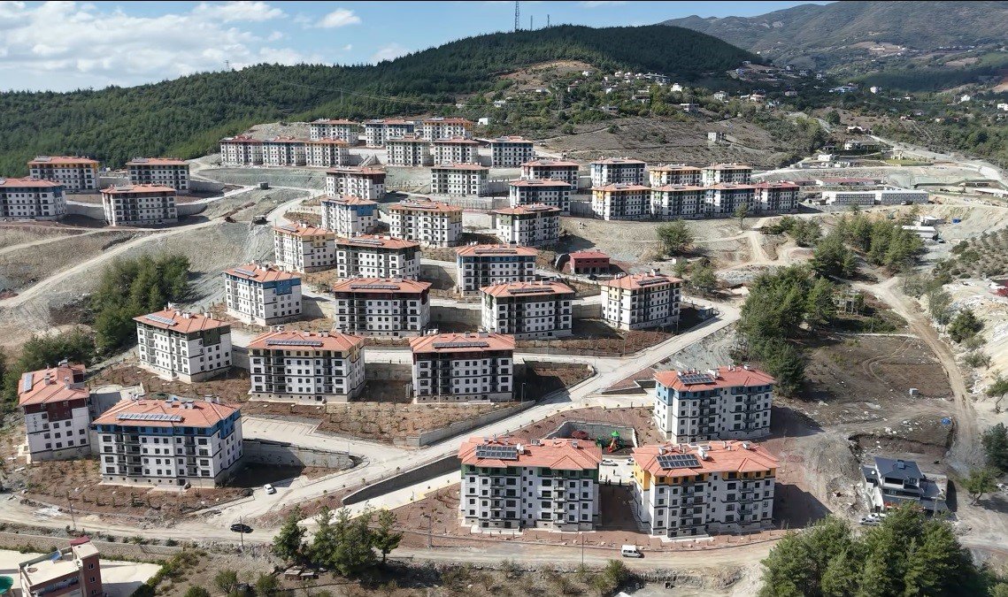 osmaniyede-570-deprem-konutunda-sona-gelindi
