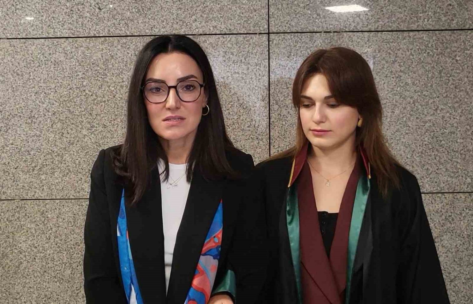 sanatci-sevcan-orhanin-menajer-davasinda-sevval-sam-tanik-olarak-dinlendi