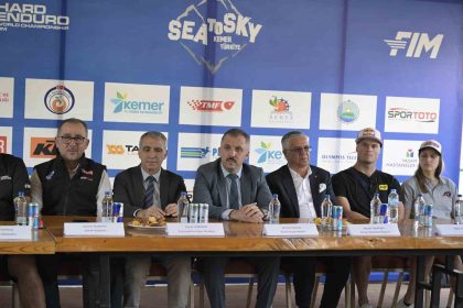 sea-to-sky-enduro-motosiklet-yarisinin-basin-toplantisi-gerceklesti