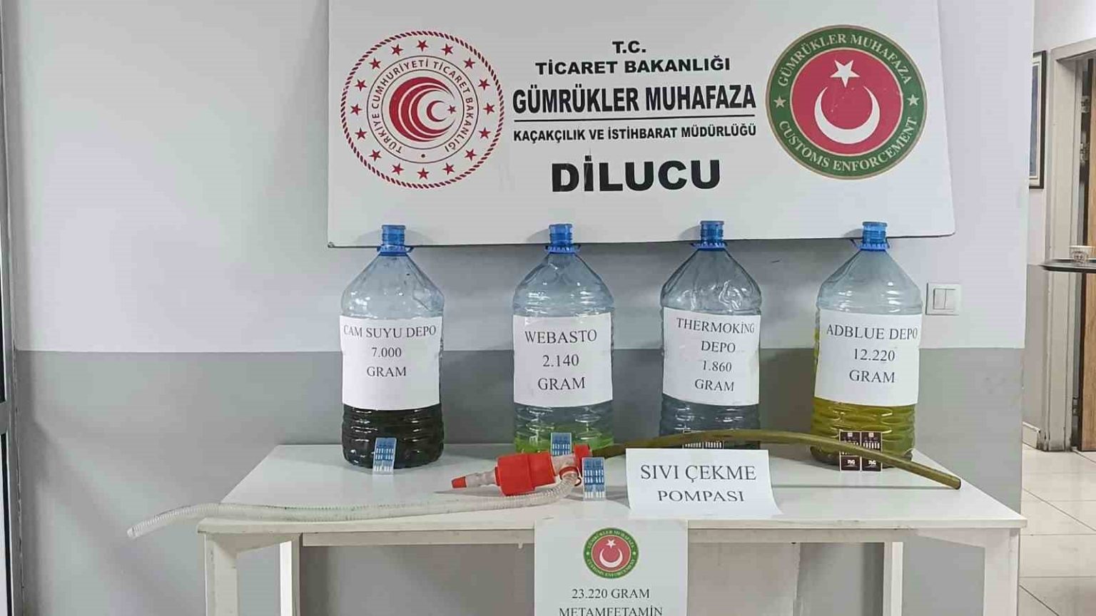 ticaret-bakanligi-3-farkli-operasyonda-4-milyar-385-milyon-tl-degerinde-uyusturucu-madde-ele-gecirildi
