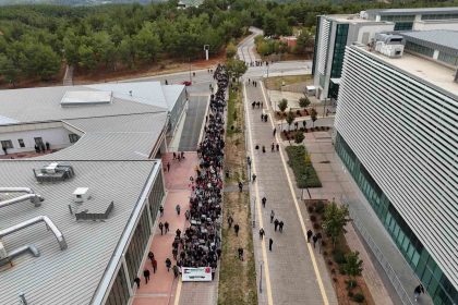 usakta-universite-ogrencilerinden-filistine-destek-yuruyusu