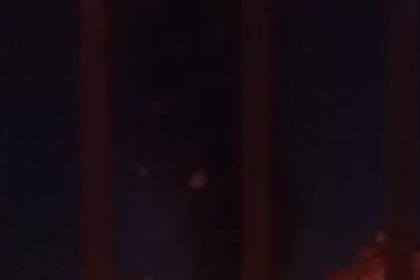 viransehirde-park-halindeki-traktor-alev-topuna-dondu