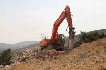 yilmazdan-kirsal-mahallelere-yatirim-atagi