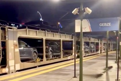 almanyadan-siparis-edilen-togg-otomobilleri-trenle-avrupaya-gidiyor