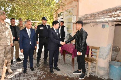 aralik-kaymakami-gulnar-esnaf-ve-vatandaslarin-taleplerini-dinledi