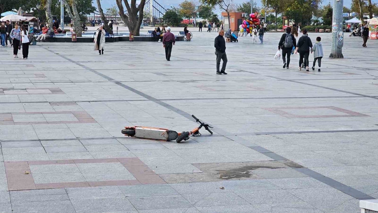bandirmada-e-scooter-sorunu-buyuyor