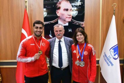 baskan-balaban-milli-judoculari-kutladi