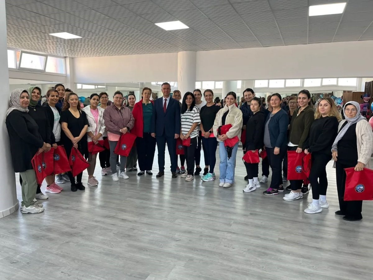 baskan-ercandan-sabah-sporuna-katilan-kadinlara-surpriz-hediye