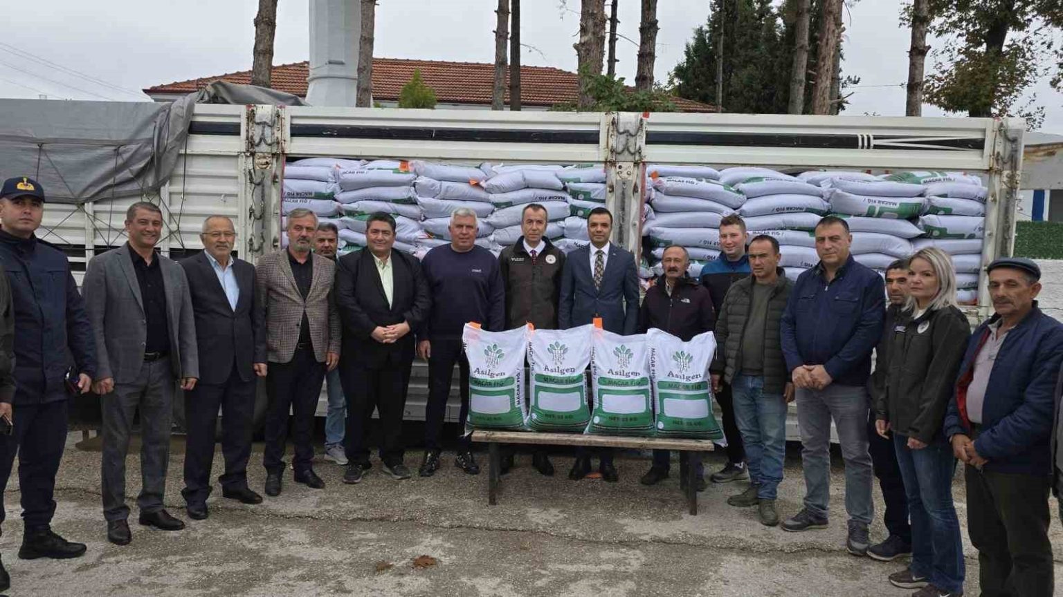 bilecikte-ciftcilere-24-ton-yem-bitkisi-tohumu-destegi