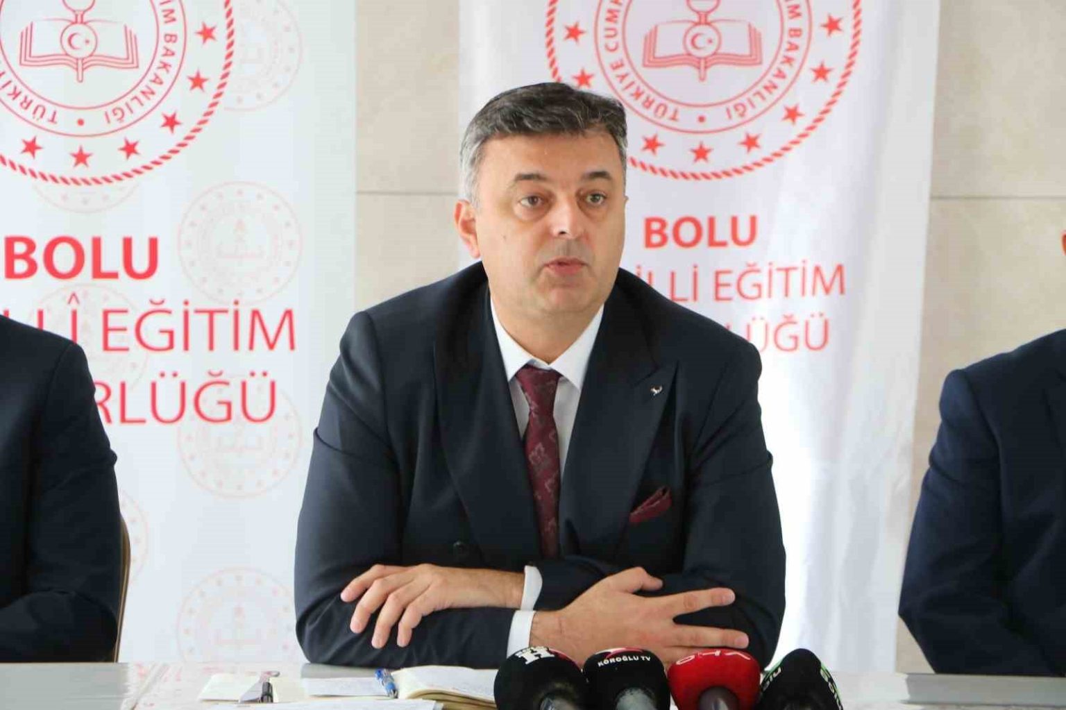 boluda-ogretmenlerin-kilik-kiyafetlerine-duzenleme-geliyor
