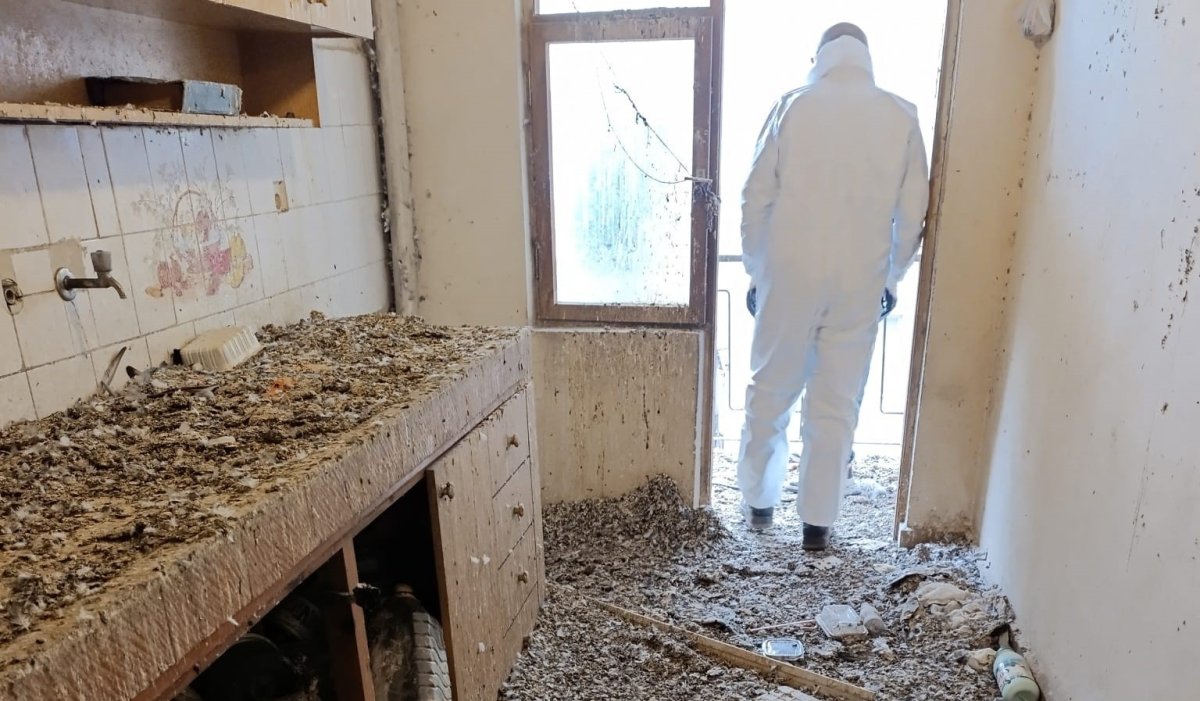 bursada-cop-eve-donen-bina-mahkeme-karariyla-bosaltildi