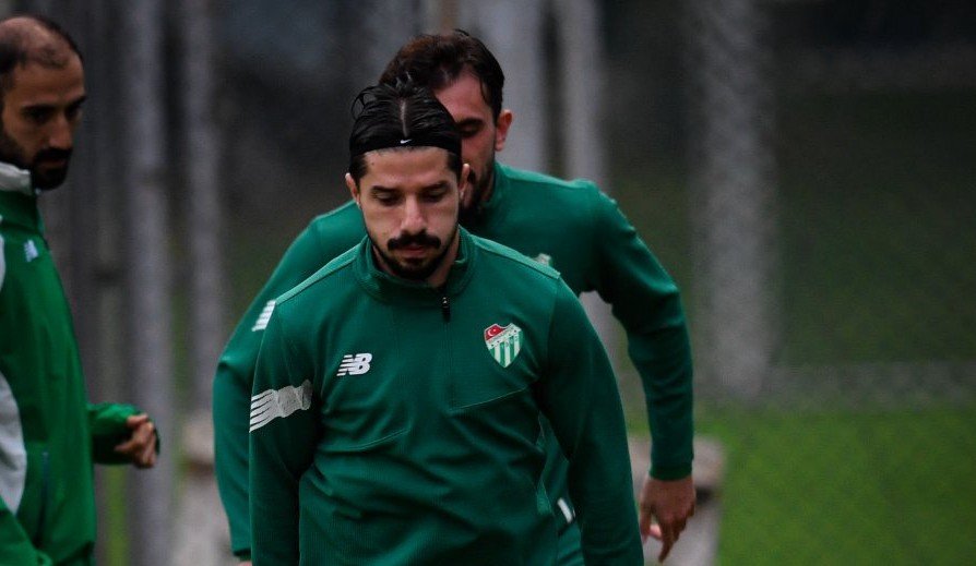 bursaspor-tahsin-tam-yonetiminde-ilk-antrenmanini-yapti
