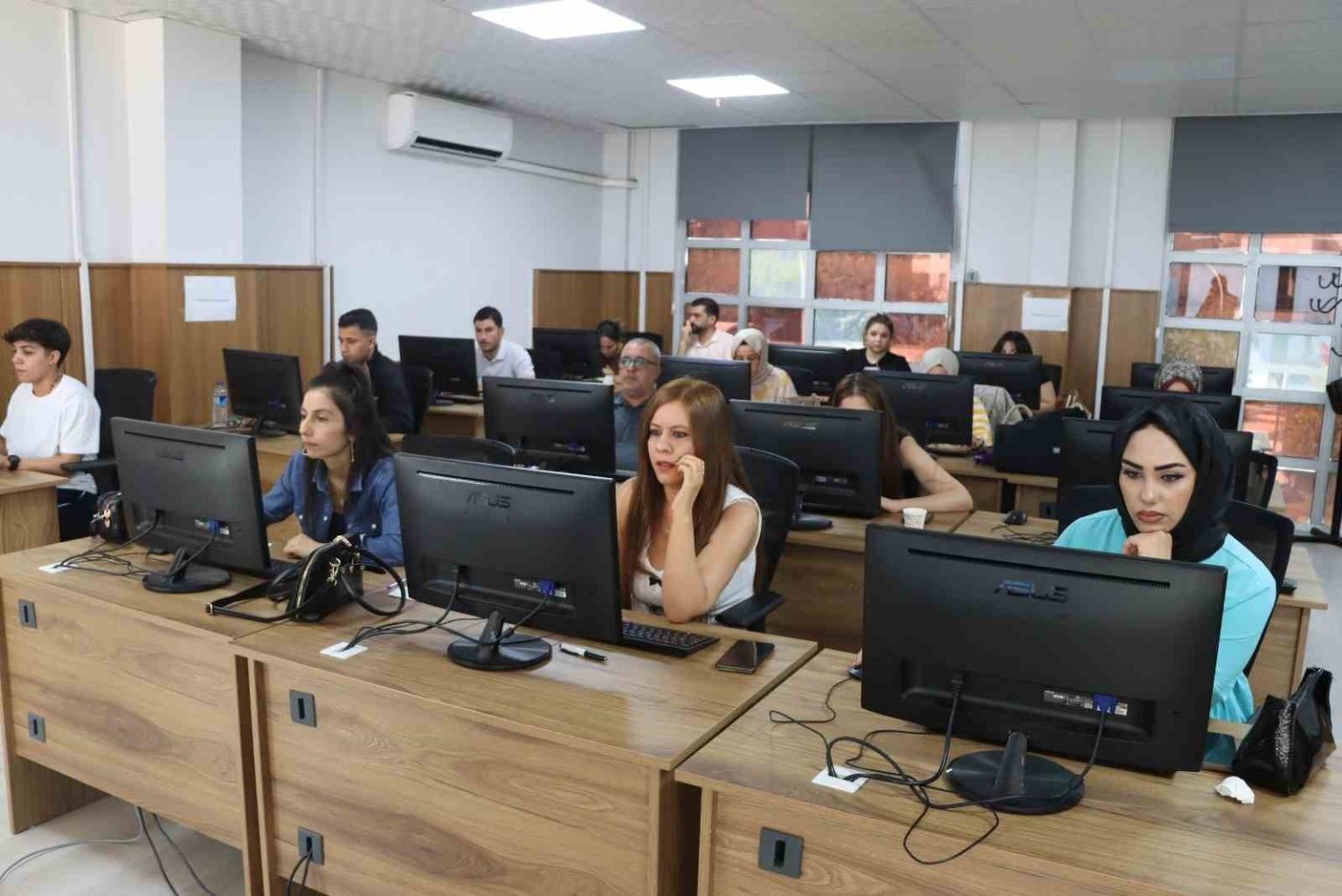 buyuksehirden-bilgisayar-operatorlugu-ve-klavye-kursu