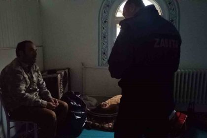 chpli-belediye-sahip-cikmadigi-aileye-yardim-eli