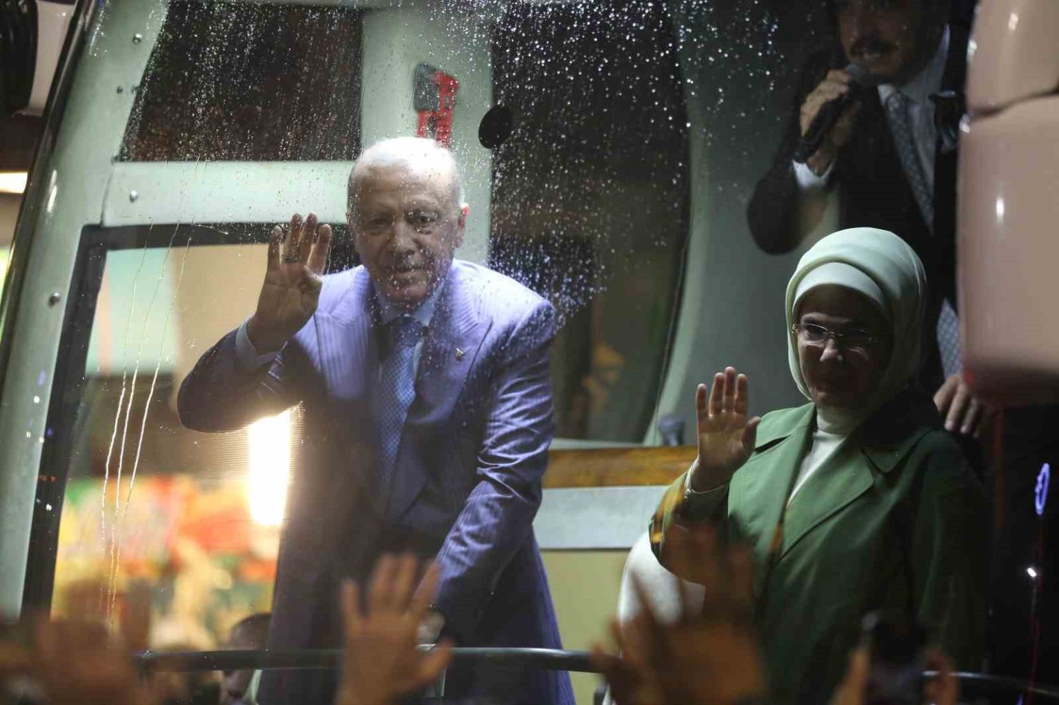 cumhurbaskani-erdogan-rizede-heyelan-bolgelerini-gezip-gorme-imkanimiz-olacak