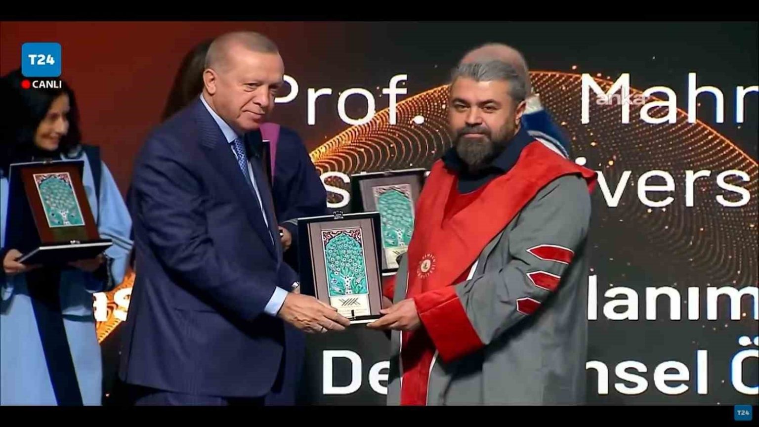 cumhurbaskani-erdogandan-samuye-yok-2025-ustun-basari-odulu