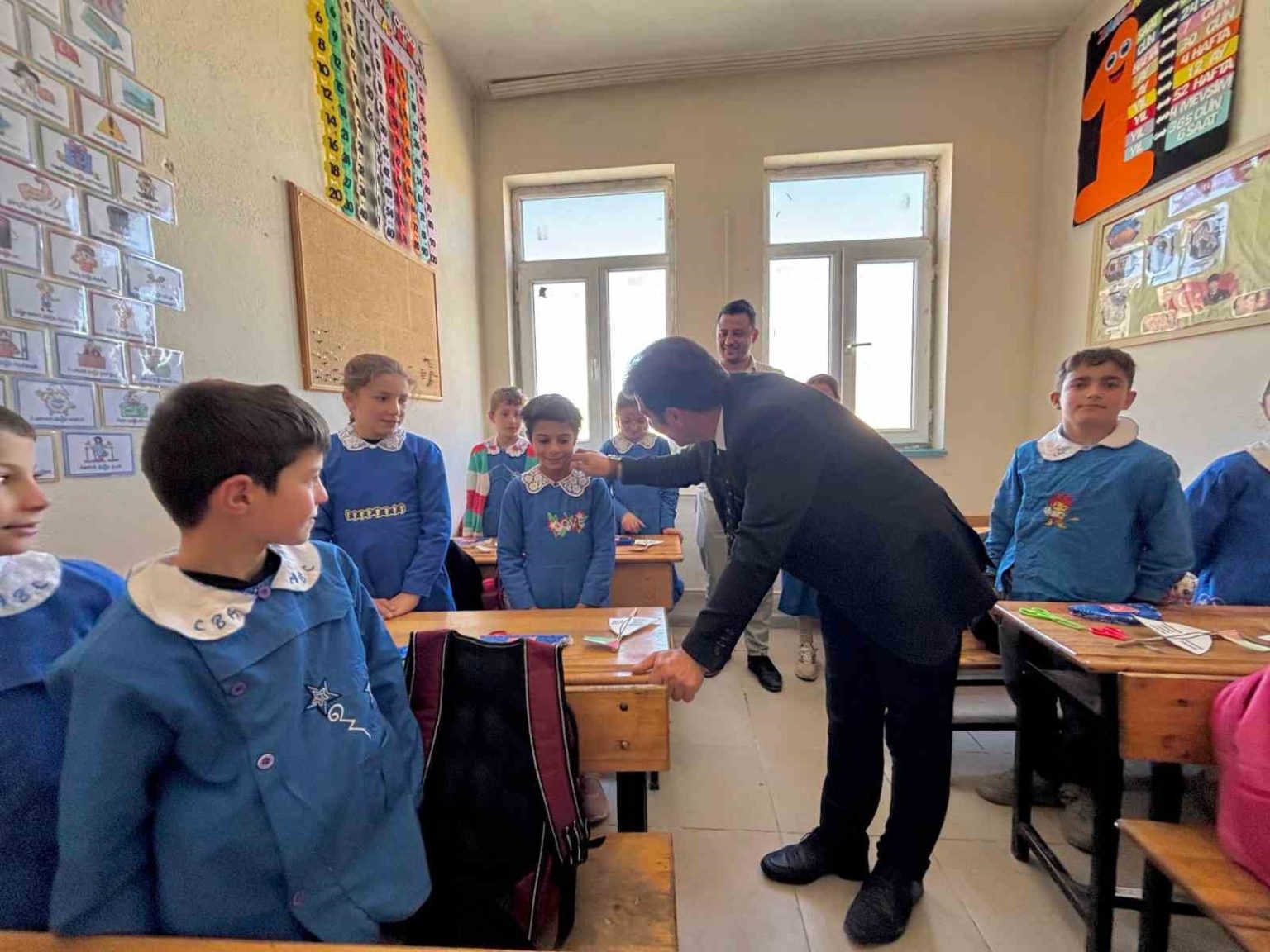 diyadinde-okul-ziyaretleri-suruyor