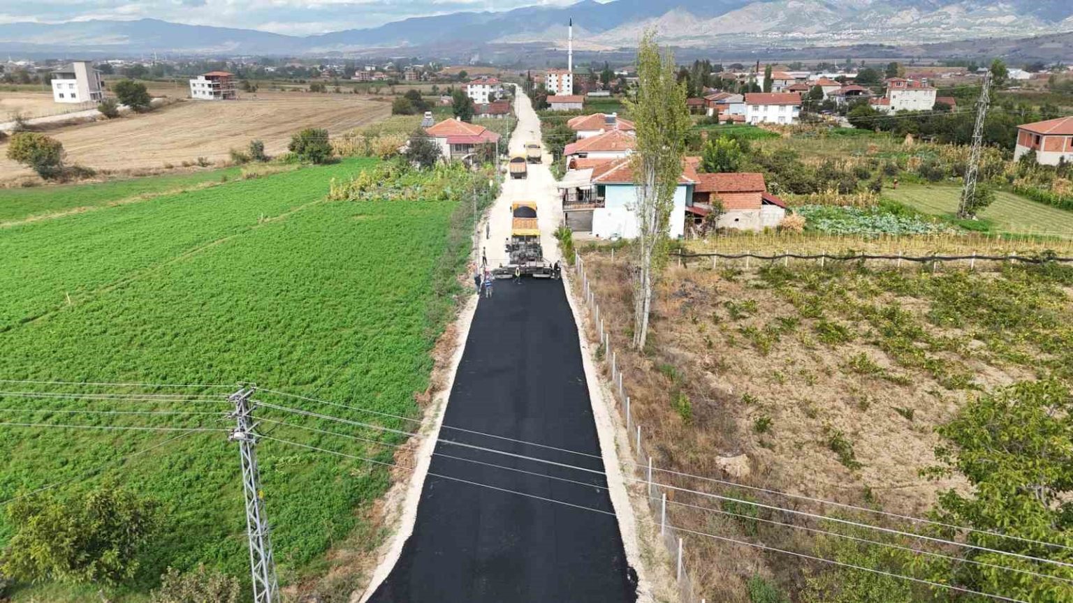erbaada-25-kilometrelik-eski-tokat-erbaa-yolu-asfaltla-bulusuyor