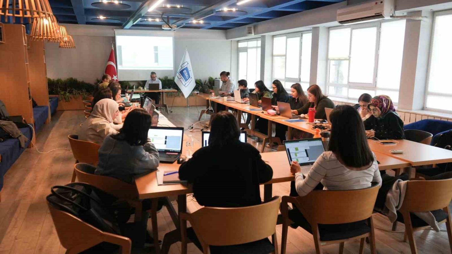 eso-akademide-ileri-duzey-excel-egitimi-gerceklestirildi