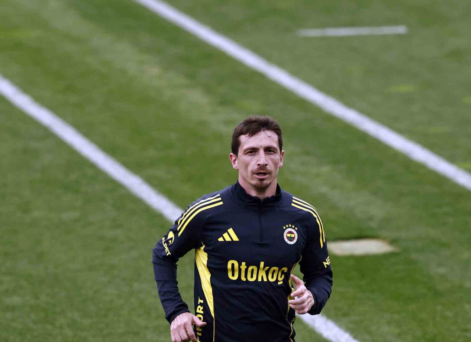 fenerbahce-once-salonda-sonra-sahada-calisti