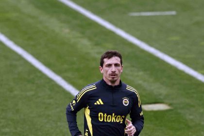 fenerbahce-once-salonda-sonra-sahada-calisti