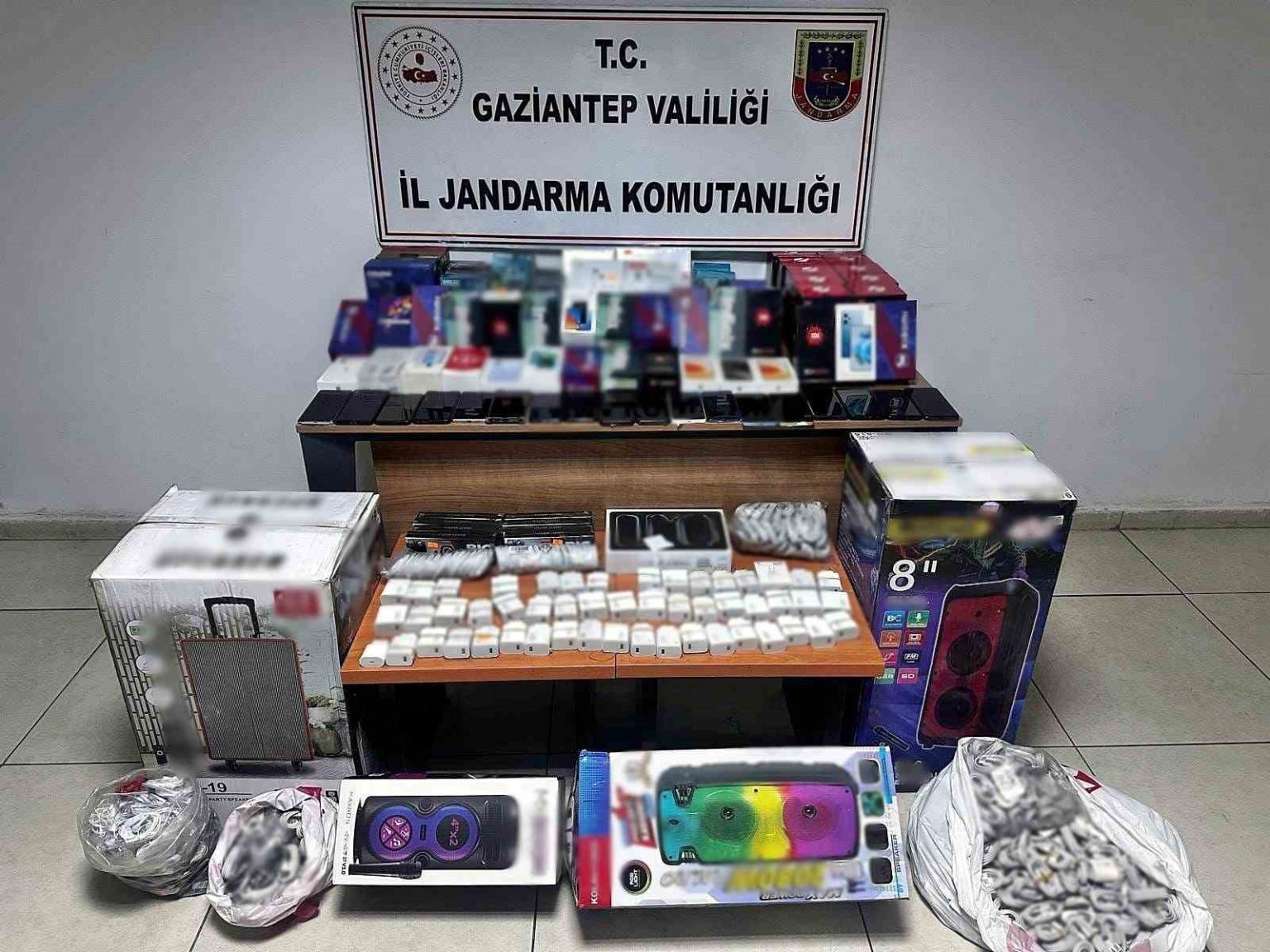 gaziantepte-uyusturucu-ve-kacakcilik-operasyonlarinda-6-sahis-tutuklandi
