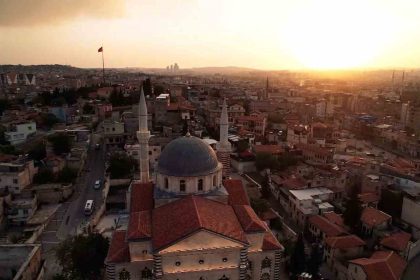 gaziantepteki-tarihi-kurtulus-camii-ihtisamiyla-hayran-birakiyor