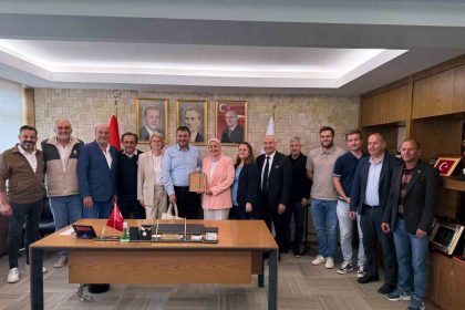 gediz-yesilcayspor-nienhagen-kulubu-ile-kardeslik-koprusu-kuruyor