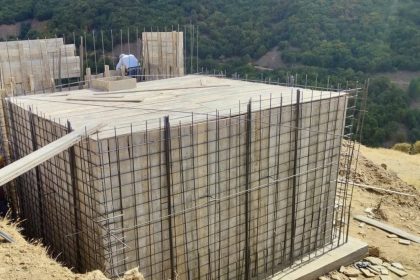 icmeler-koyunde-icme-suyu-deposu-yapim-calismalari-suruyor