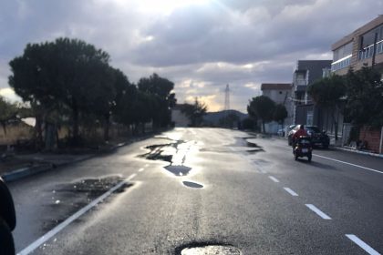 izmir-buyuksehirin-helvaci-asfalti-11-gunde-coktu