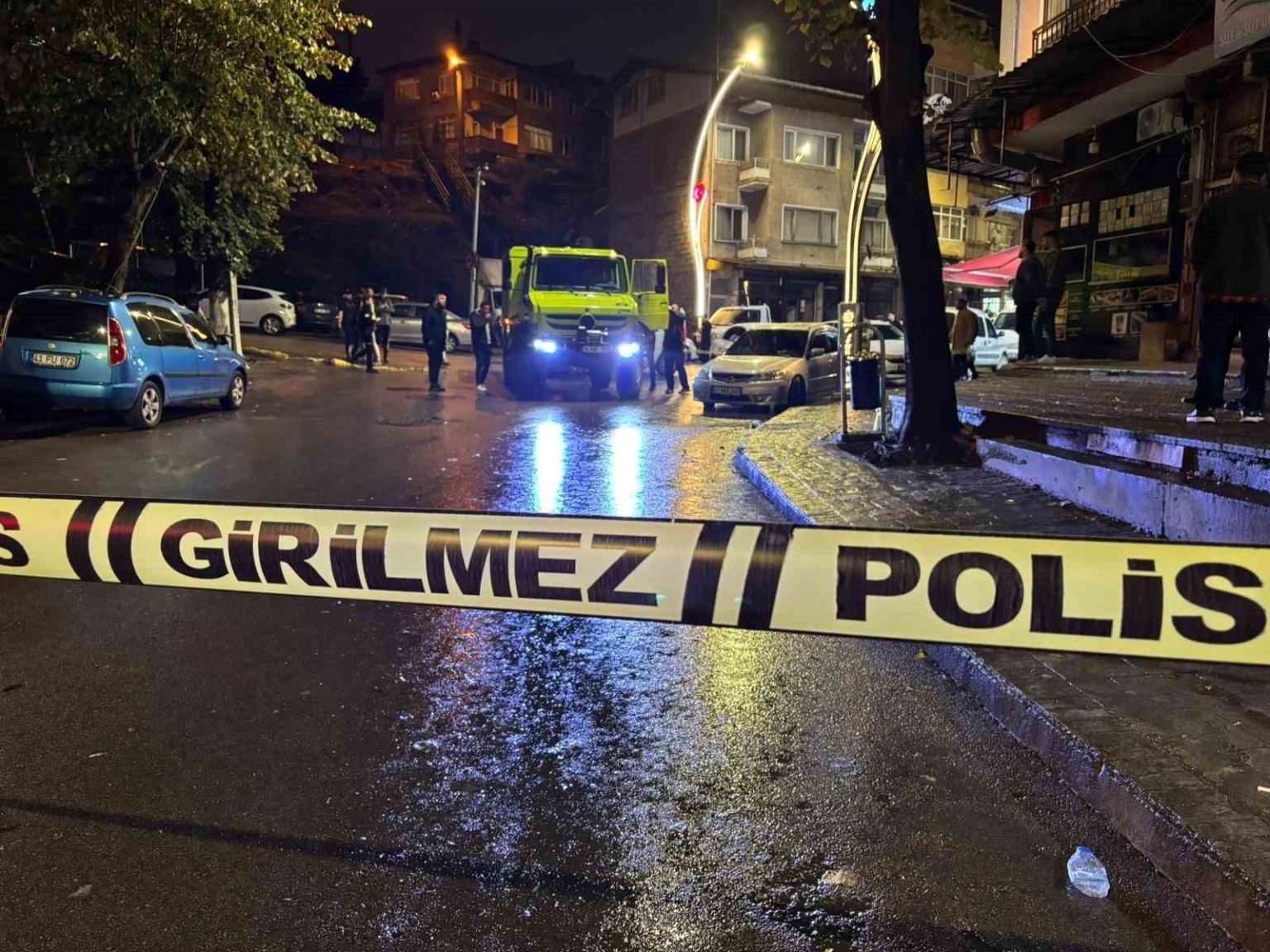 jiletle-kendini-keserek-cevreye-saldirmisti-olmeden-onceki-son-goruntuleri-ortaya-cikti