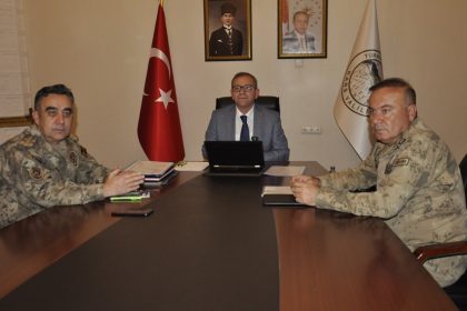 karsta-asayis-ve-guvenlik-toplantisi-yapildi