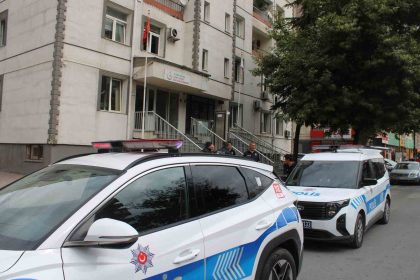 kayseride-saglik-merkezinde-sira-kavgasi-3-yarali