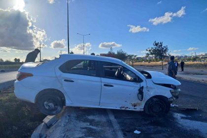 kiliste-otomobil-refuje-carpti-2-agir-yarali