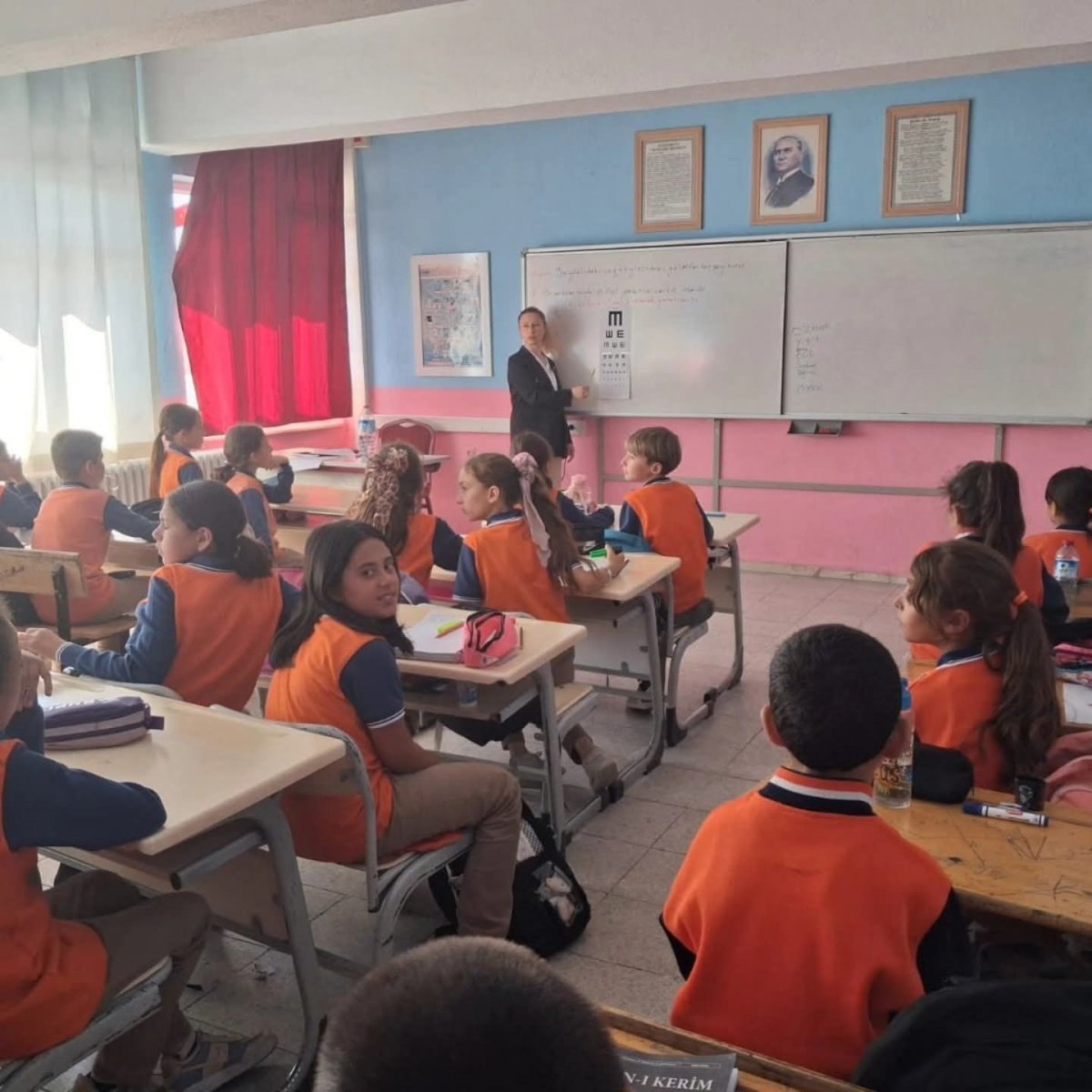 ogrencilere-goz-taramasi-yapildi