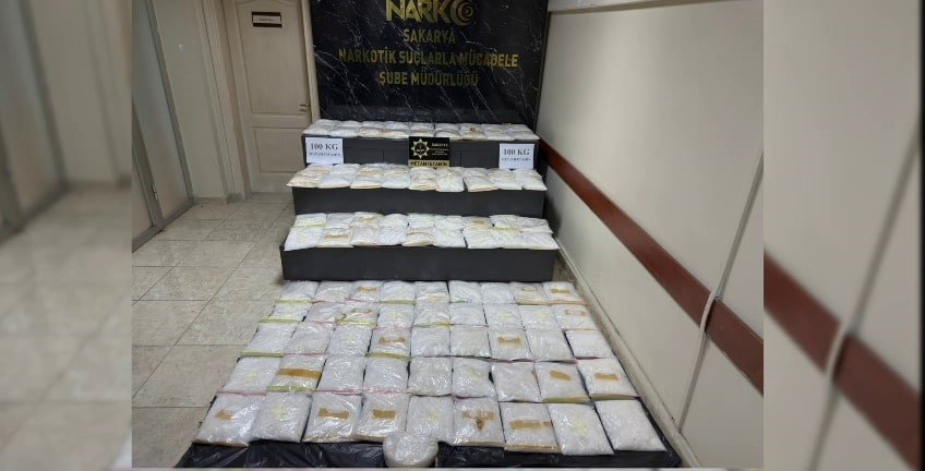 otoyolda-tarihi-operasyon-100-kilo-uyusturucu-cipin-bagajinda-bulundu