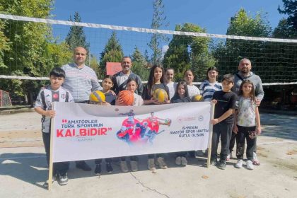 sarigolde-okullar-spora-doydu