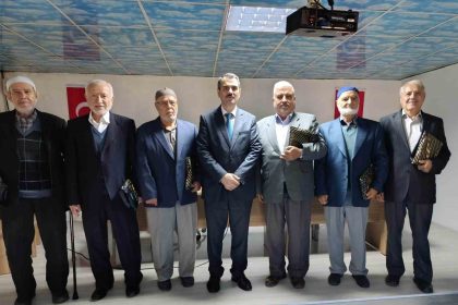 selendide-emekli-imamlar-unutulmadi