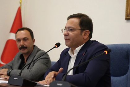 sindirgi-belediye-baskani-saka-gazetecilerden-buyuk-tepki